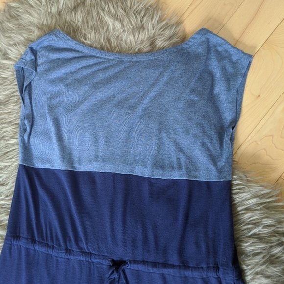 Gap - Short Sleeve Dress sz xs - Picture 4 of 6